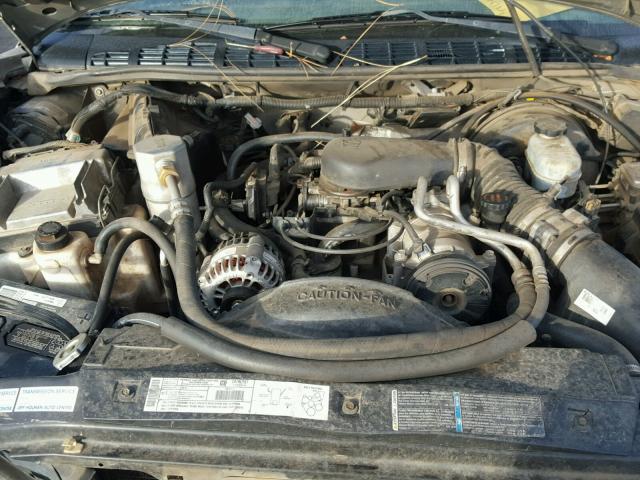 1GTDT13W82K199577 - 2002 GMC SONOMA GRAY photo 7