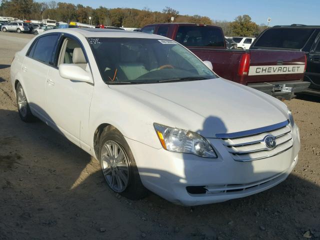 4T1BK36B06U134534 - 2006 TOYOTA AVALON XL WHITE photo 1