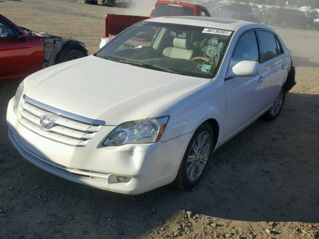 4T1BK36B06U134534 - 2006 TOYOTA AVALON XL WHITE photo 2