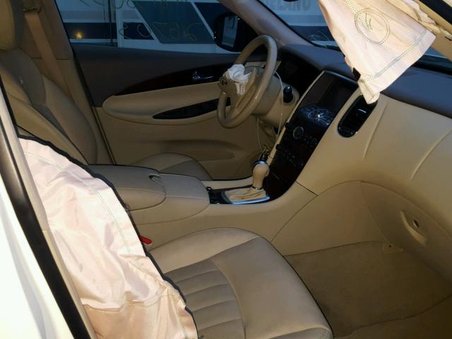 JN1BJ0HR4EM191806 - 2014 INFINITI QX50 WHITE photo 5