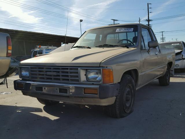 JT4RN56D5F5040599 - 1985 TOYOTA PICKUP XTR GOLD photo 2