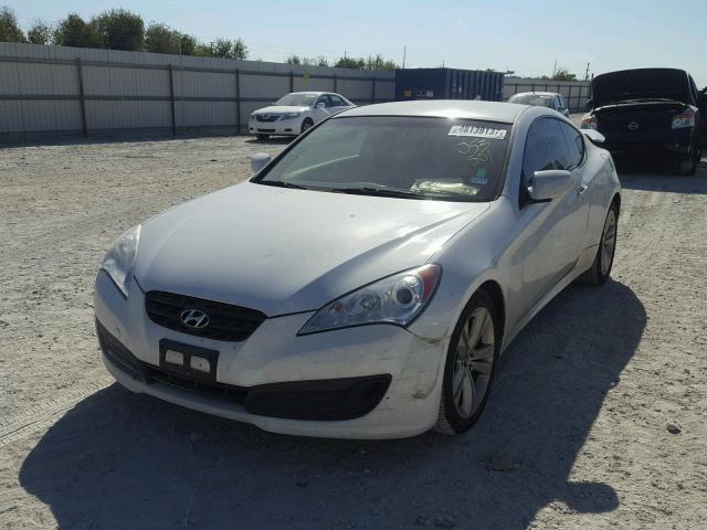 KMHHT6KD4BU053501 - 2011 HYUNDAI GENESIS CO WHITE photo 2