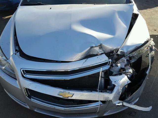 1G1ZC5E0XCF352887 - 2012 CHEVROLET MALIBU 1LT SILVER photo 7