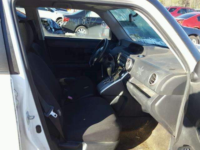 JTLKE50E281011997 - 2008 TOYOTA SCION XB 白色 照片 5