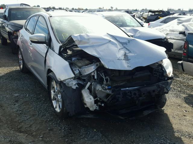 1FAHP3M22CL215917 - 2012 FORD FOCUS SEL SILVER photo 1