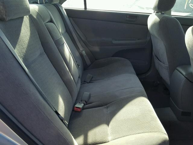 JTDBE32K730242654 - 2003 TOYOTA CAMRY LE ვერცხლისფერი ფოტო 6