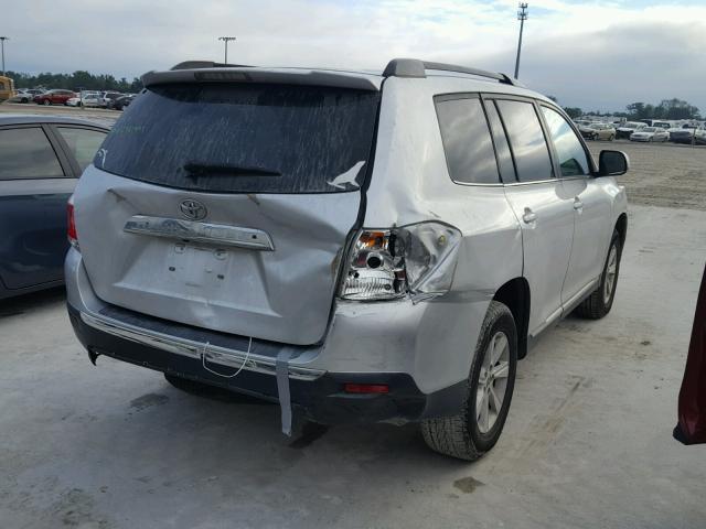 5TDZA3EH6DS042311 - 2013 TOYOTA HIGHLANDER SILVER photo 4