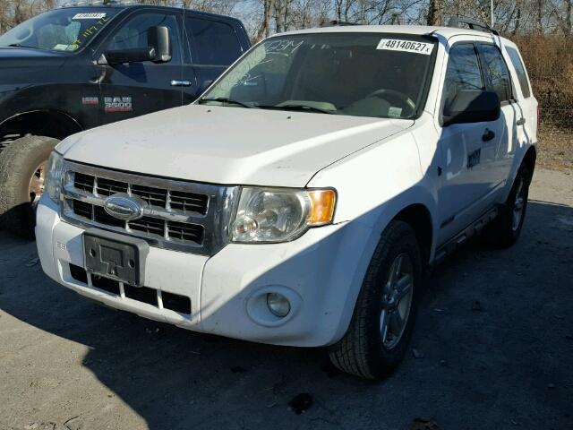 1FMCU59H88KB12550 - 2008 FORD ESCAPE HEV WHITE photo 2