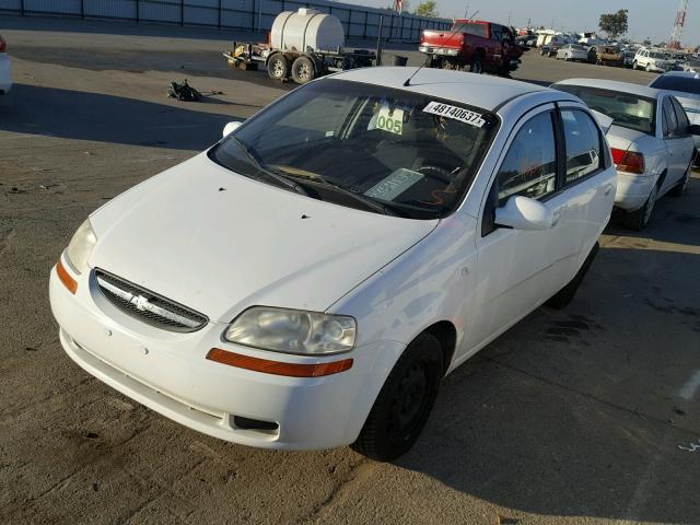 KL1TD56666B542637 - 2006 CHEVROLET AVEO BASE WHITE photo 2