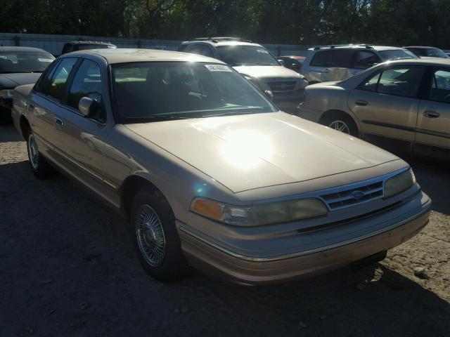 2FALP73W9TX127097 - 1996 FORD CROWN VICT TAN photo 1