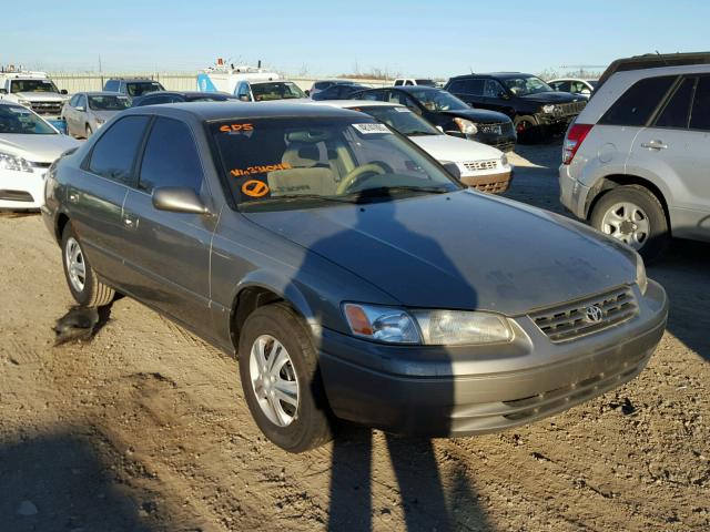 JT2BG22K5X0331044 - 1999 TOYOTA CAMRY LE GRAY photo 1