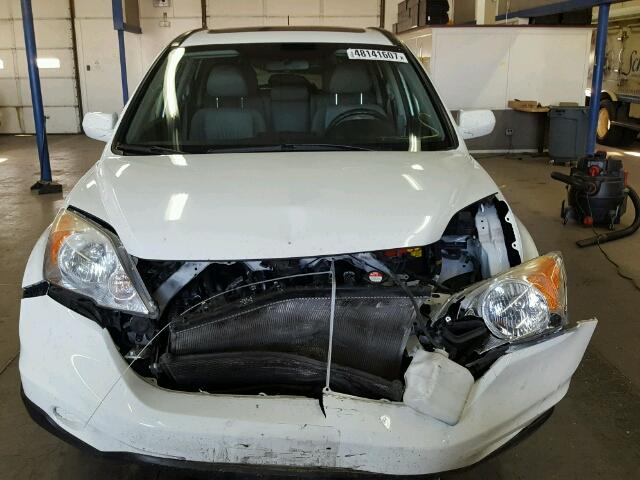 JHLRE4H72BC028016 - 2011 HONDA CR-V EXL WHITE photo 9