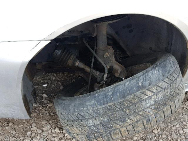 2G2WP522341299192 - 2004 PONTIAC GRAND PRIX SILVER photo 9