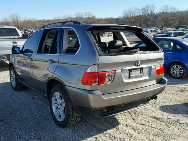 5UXFB53565LV11080 - 2005 BMW X5 4.4I GRAY photo 3