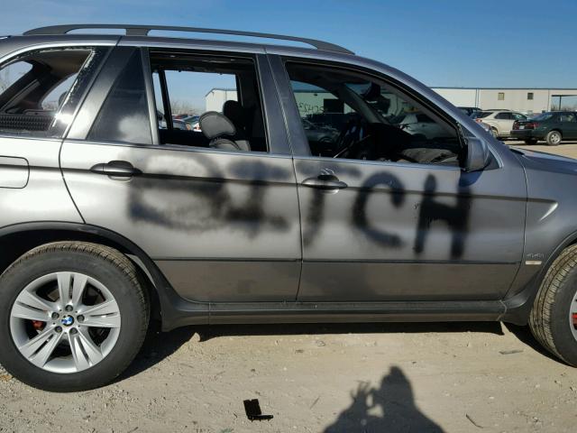 5UXFB53565LV11080 - 2005 BMW X5 4.4I GRAY photo 9