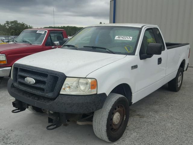 1FTRF14W76NB68062 - 2006 FORD F150 WHITE photo 2