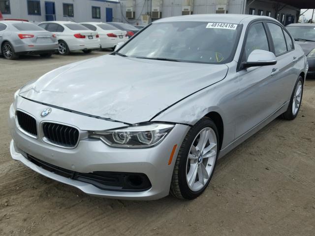 WBA8A9C56JK622956 - 2018 BMW 320 I SILVER photo 2