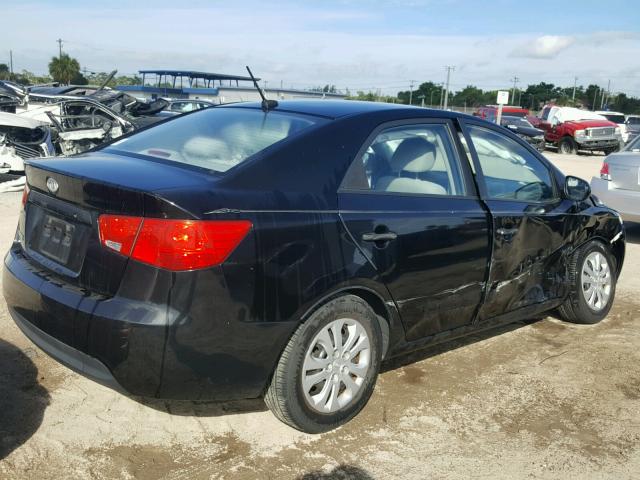 KNAFT4A27A5820389 - 2010 KIA FORTE LX BLACK photo 4