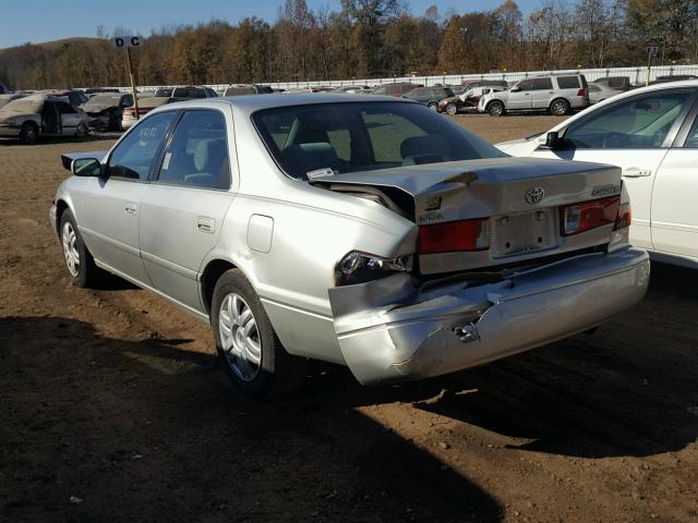 4T1BG22K6YU644844 - 2000 TOYOTA CAMRY CE SILVER photo 3