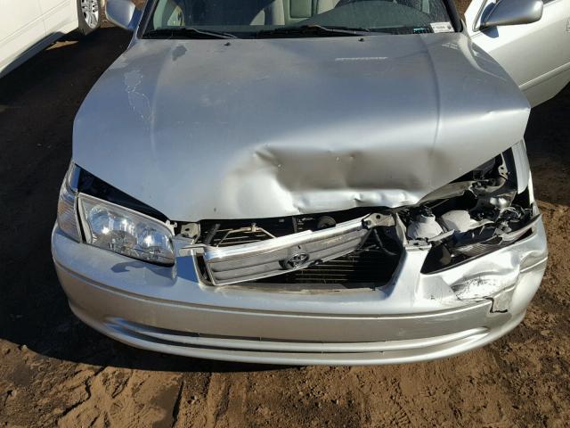 4T1BG22K6YU644844 - 2000 TOYOTA CAMRY CE SILVER photo 5