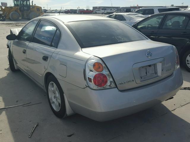 1N4AL11D33C222107 - 2003 NISSAN ALTIMA BAS SILVER photo 3