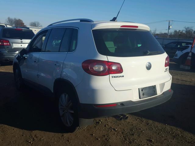 WVGBV7AX8BW516407 - 2011 VOLKSWAGEN TIGUAN S WHITE photo 3