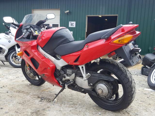 JH2RC460XXM100498 - 1999 HONDA VFR800 F1 RED photo 3