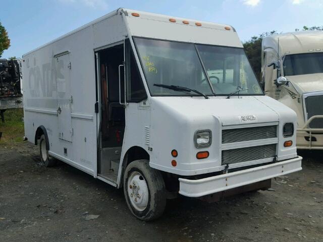 4UZAANBW21CJ13735 - 2001 FREIGHTLINER CHASSIS M WHITE photo 1