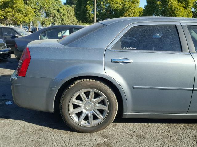 2C3LA63H06H279361 - 2006 CHRYSLER 300C GRAY photo 10