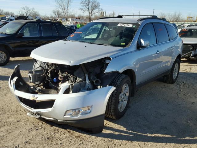 1GNKRGED7BJ407465 - 2011 CHEVROLET TRAVERSE L SILVER photo 2