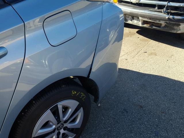 JTDKARFU8H3532532 - 2017 TOYOTA PRIUS 绿色 照片 9