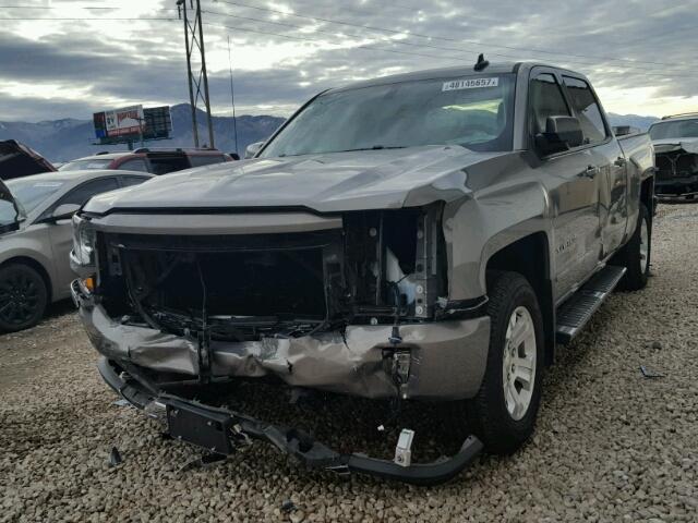 3GCUKREC2HG244078 - 2017 CHEVROLET SILVERADO SILVER photo 2