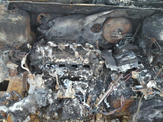 5XYKTCA10BG032887 - 2011 KIA SORENTO BA BURN photo 7