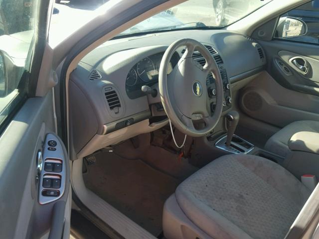 1G1ZT68N37F262628 - 2007 CHEVROLET MALIBU MAX 银色 照片 9