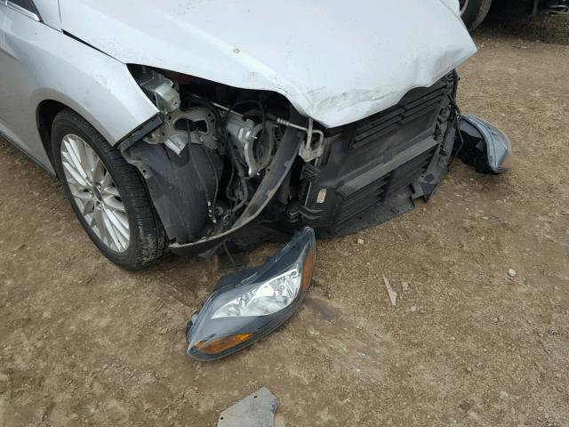 1FADP3N24DL199718 - 2013 FORD FOCUS TITA SILVER photo 9