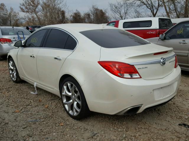 2G4GV5GVXC9206561 - 2012 BUICK REGAL GS WHITE photo 3
