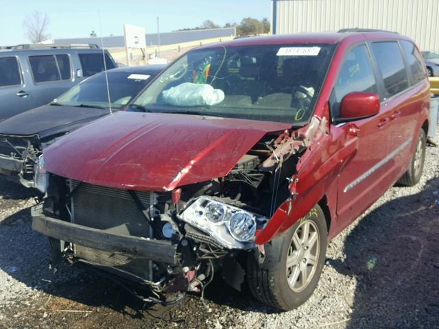 2C4RC1BG6CR232868 - 2012 CHRYSLER TOWN & COU RED photo 2