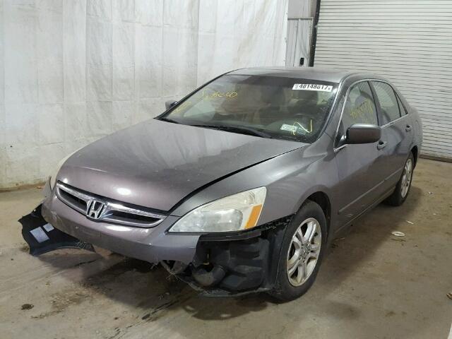 1HGCM56776A042897 - 2006 HONDA ACCORD EX GRAY photo 2