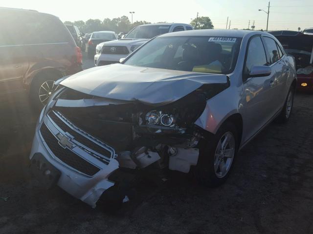 1G11C5SAXDF220529 - 2013 CHEVROLET MALIBU 1LT 银色 照片 2