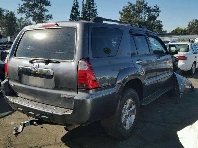 JTEBU14R670118247 - 2007 TOYOTA 4RUNNER SR CHARCOAL photo 4