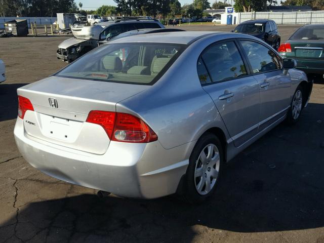 JHMFA16557S004722 - 2007 HONDA CIVIC LX SILVER photo 4