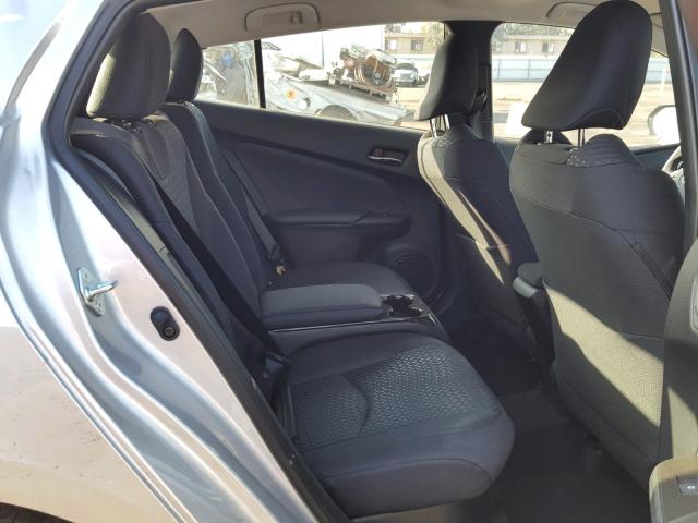 JTDKARFP0J3081760 - 2018 TOYOTA PRIUS PRIM 银色 照片 6