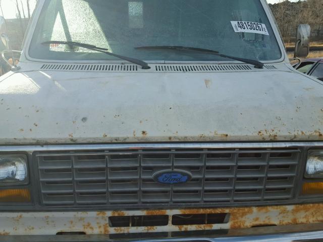 1FBKE30H5CHA66875 - 1986 FORD ECONOLINE TWO TONE photo 7