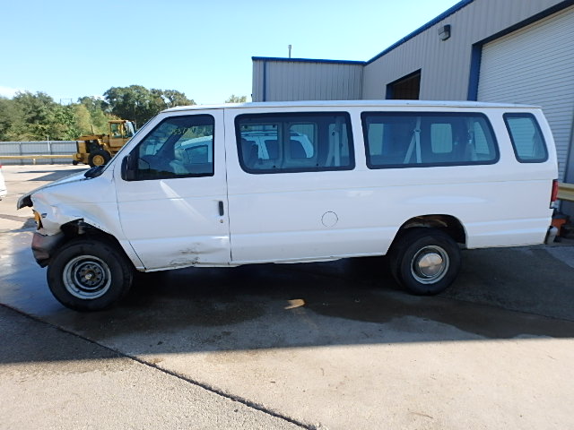 1FBSS31LXXHA66794 - 1999 FORD ECONOLINE WHITE photo 10