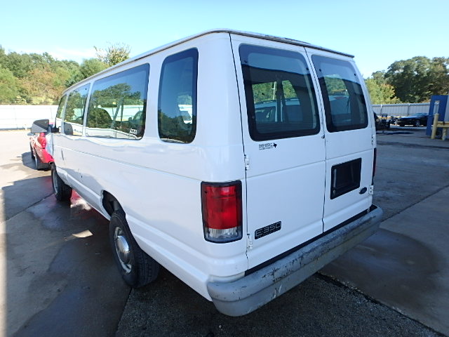 1FBSS31LXXHA66794 - 1999 FORD ECONOLINE WHITE photo 3