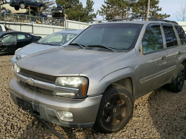 1GNDT13S722432692 - 2002 CHEVROLET TRAILBLAZE BEIGE photo 2