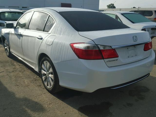 1HGCR2F75FA210469 - 2015 HONDA ACCORD EX WHITE photo 3