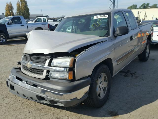 1GCEC19V05Z231064 - 2005 CHEVROLET SILVERADO SILVER photo 2