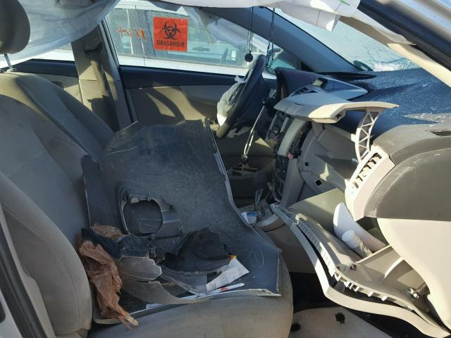 5YFBU4EE7DP093975 - 2013 TOYOTA COROLLA BA SILVER photo 5