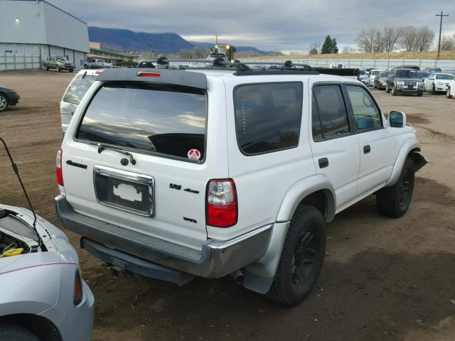 JT3HN86R029067788 - 2002 TOYOTA 4RUNNER SR WHITE photo 4